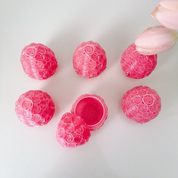 Rose-Covered Easter Eggs โ Handcrafted Party Favors, Spring Decor, Wedding Gifts - Picture 5 of 10